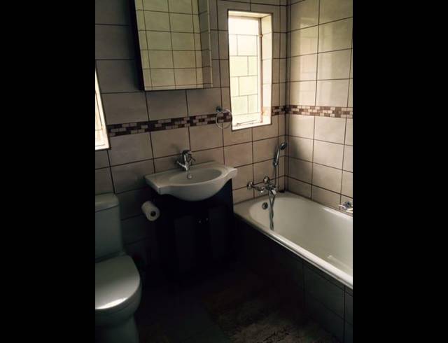 3 BEDROOM HOUSE FOR SALE IN SECUNDA